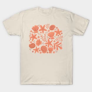 Treasures from the beach - Coral T-Shirt